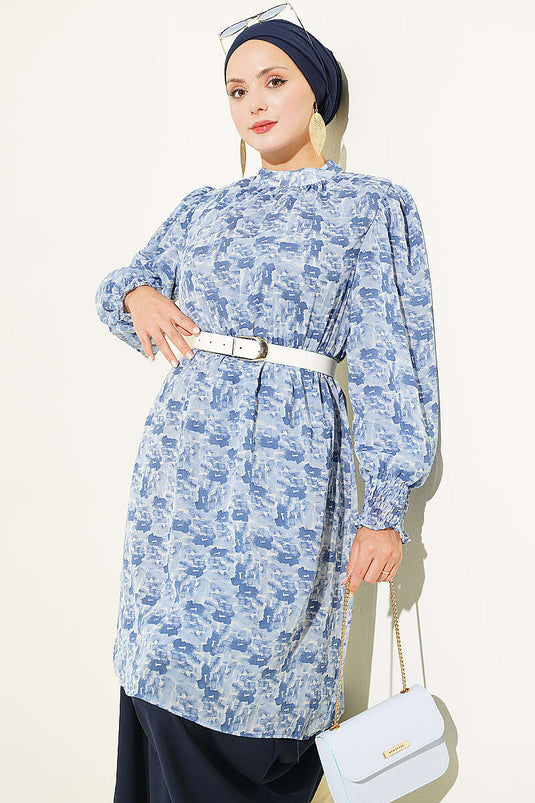 Blaue Gemusterte Chiffon-Tunika Mit Hohem Kragen