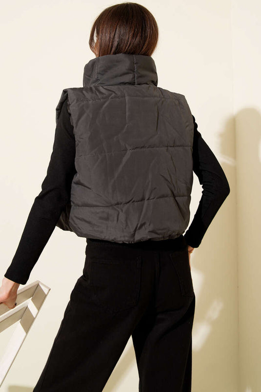 Ärmellose Steppjacke mit Stehkragen, Dunkelgrau