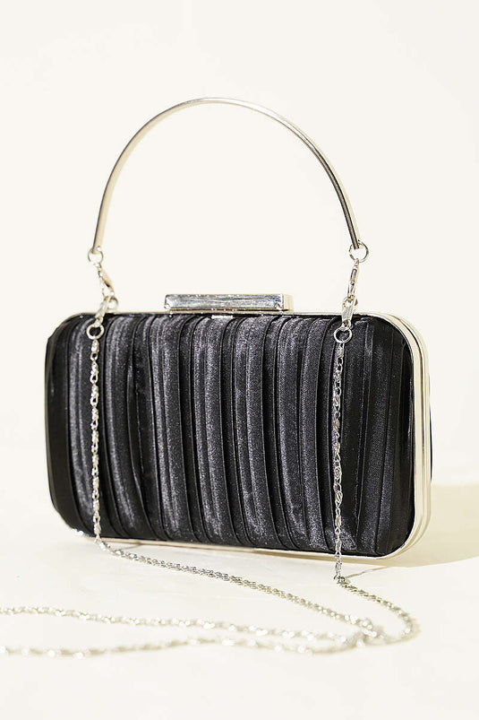 Sac de soirée plissé en satin noir avec poignées rectangulaires