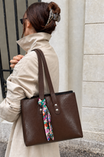 Sac Rectangle Avec Fular En Couleur Café Chaud
