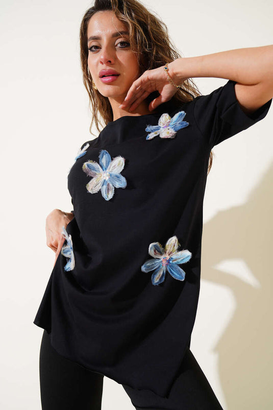 تي شيرت أسود بأكمام مزدوجة من قماش التول المزهر