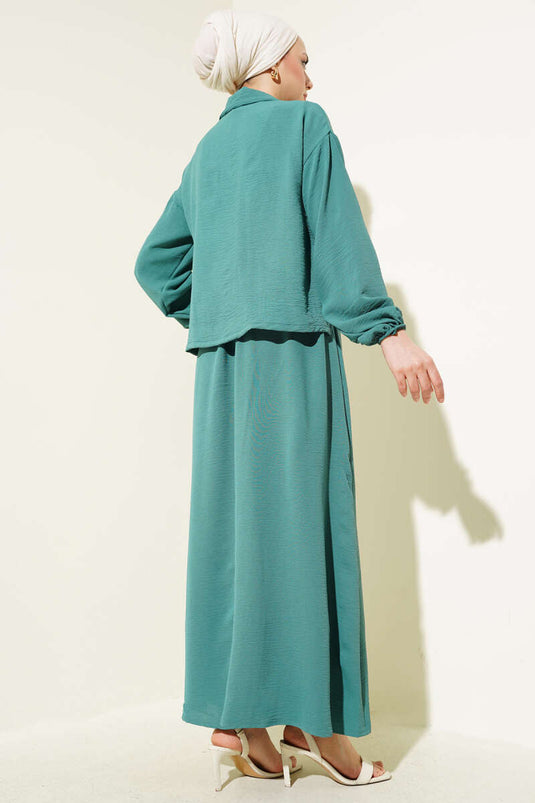 Ensemble deux pièces Ayrobin vert avec gilet zippé et boutons décoratifs