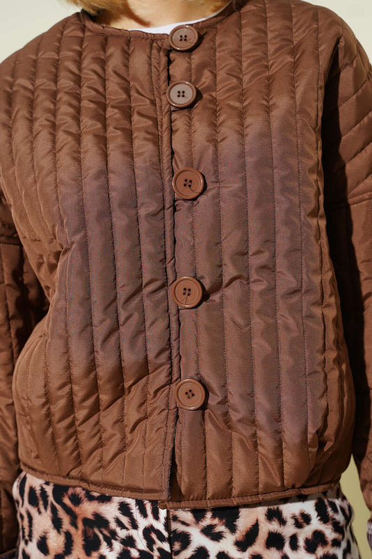 Gesteppte Jacke mit Knopfdetails, Braun