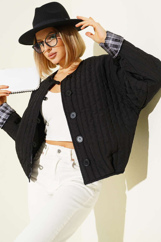 Steppjacke mit Knopfdetails, Schwarz