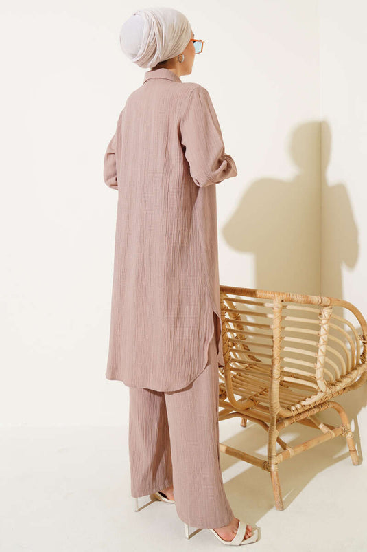 Latte double en écorce d'arbre boutonnée