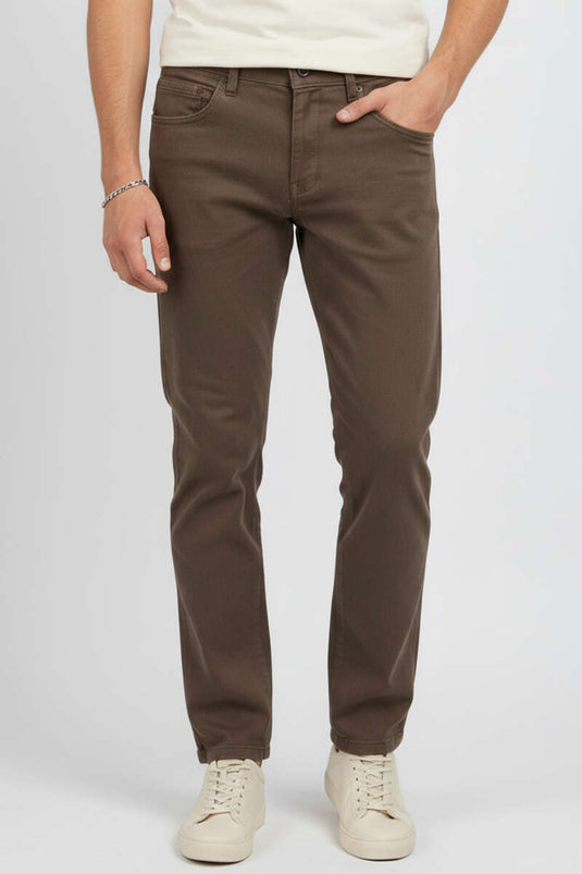 Pantalon homme en gabardine boutonnée, couleur vison