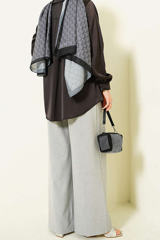 Pantalon en tissu à jambes larges avec boutons gris