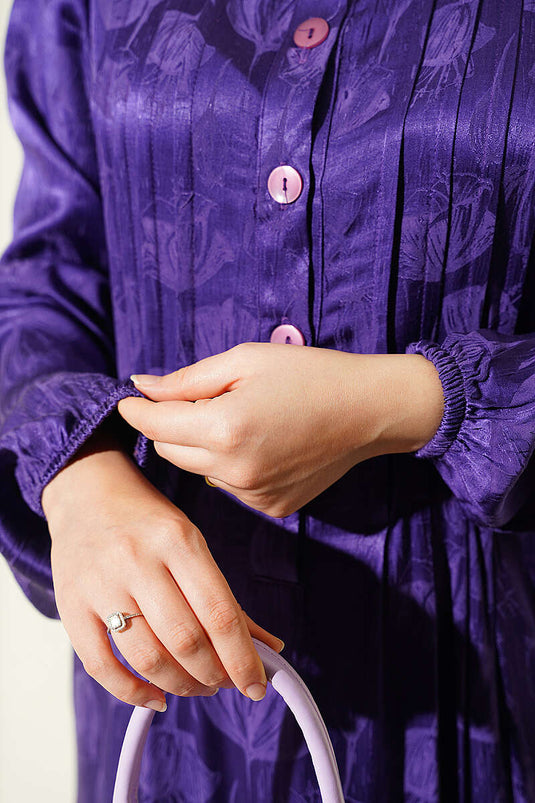 Robe En Soie Satinée Boutonnée Violette