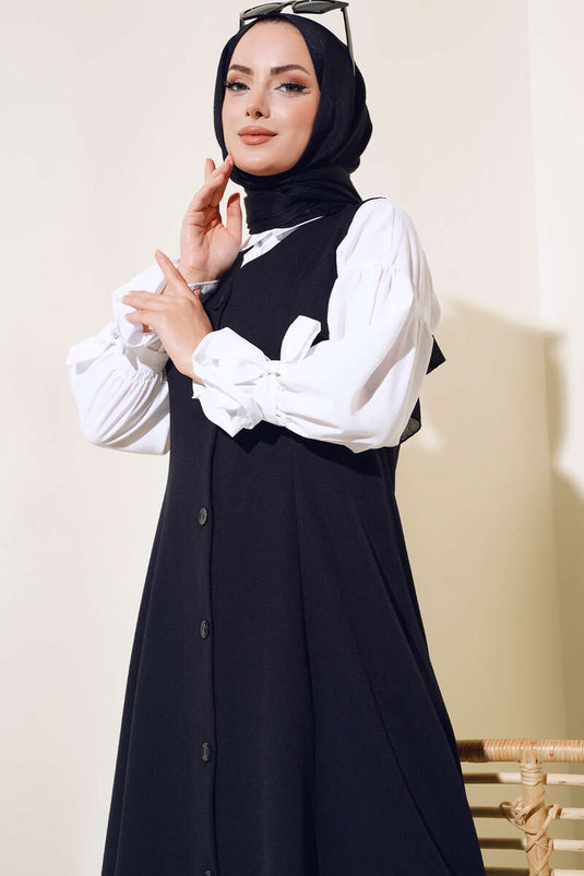 جيليه بأزرار باللون الأسود