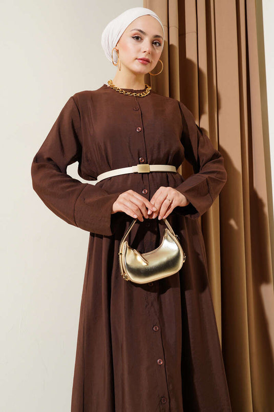 طقم سترة بأزرار وحزام من قطعتين باللون البني