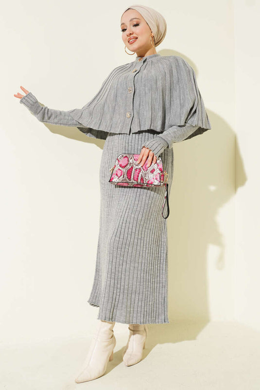 Düğmeli Pelerinli Triko Elbise Takım Gri
