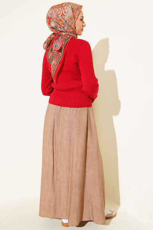 Chaqueta De Punto Roja Con Botones Y Trenza Para El Cabello