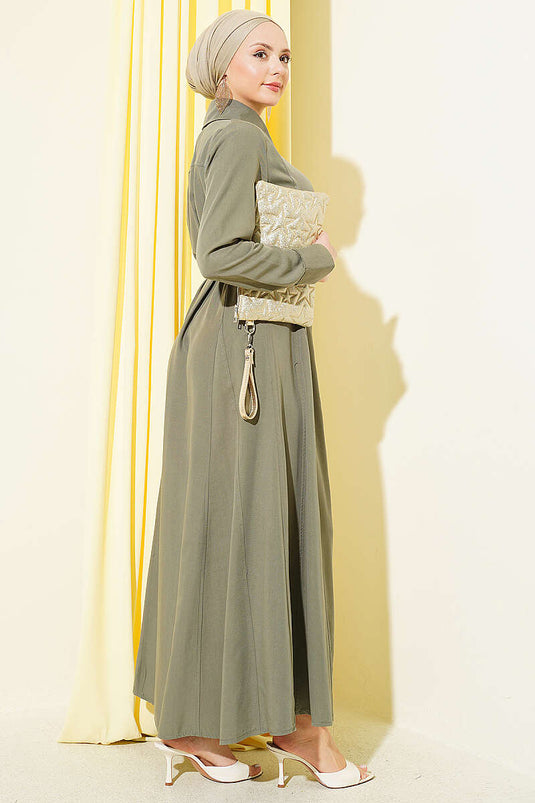 Robe kaki fine à ceinture mince avec boutons en tensel