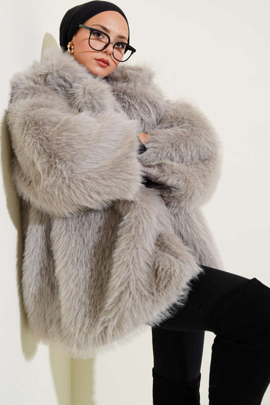 فرو رمادي مبطن بدون أزرار