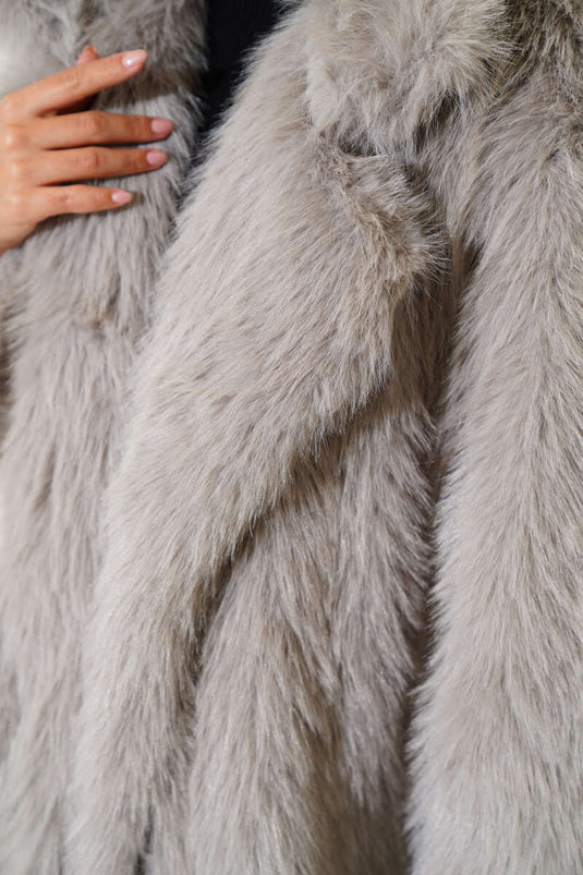 فرو رمادي مبطن بدون أزرار