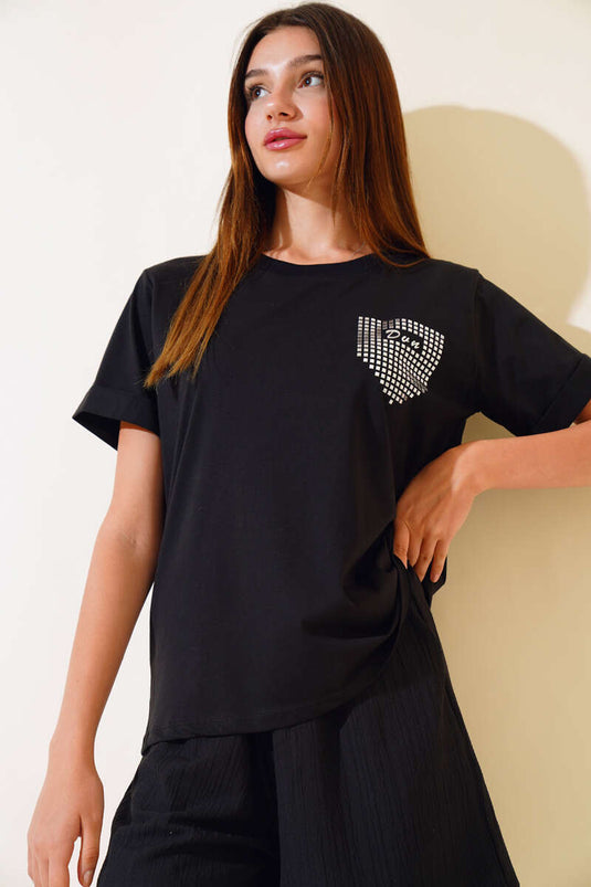 تي شيرت دان مطرز باللون الأسود