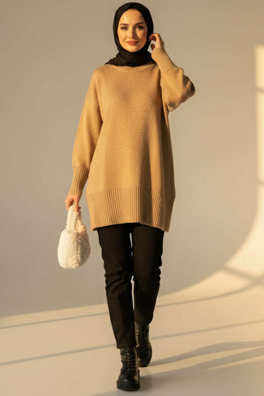 Tunique en tricot détaillée à épaules dénudées Latte