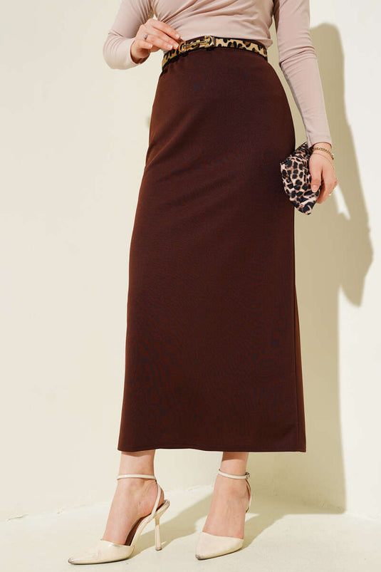 Schlichter brauner Bleistiftrock