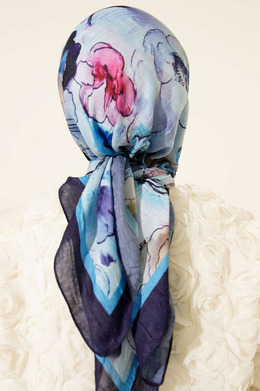 Sciarpa in maglia di bambù con motivo floreale marmorizzato blu navy