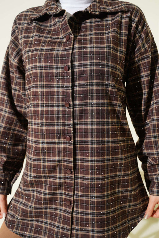 قميص مزخرف بحجارة إيكوزي بلون الكستناء