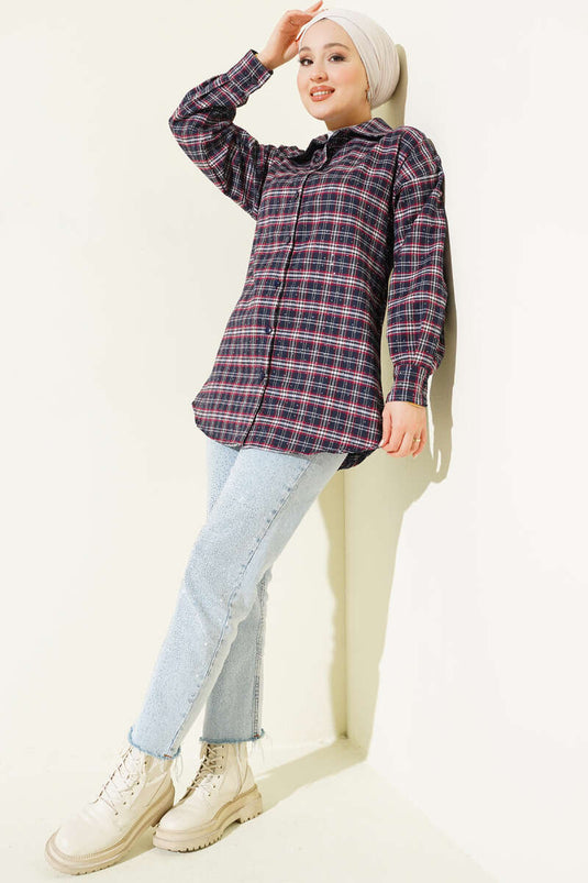 قميص مزخرف بحجارة من إيكوزي باللون الأزرق الداكن