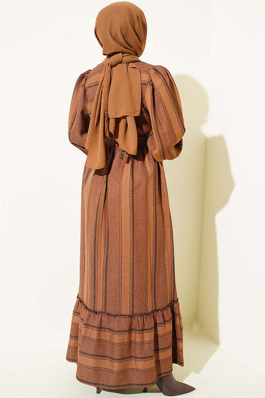 Robe À Rayures Avec Ourlet Froncé En Café