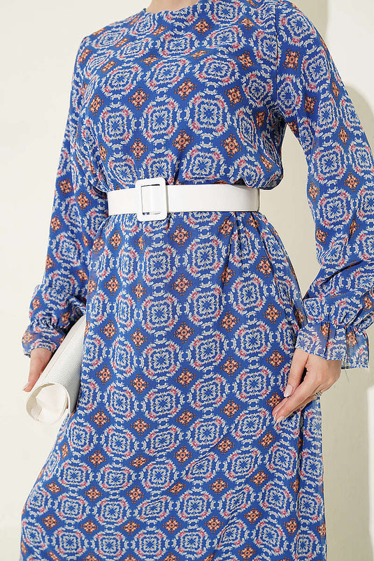 Blaues Chiffon Kleid Mit Lockerer Passform Und Gerafftem Rock