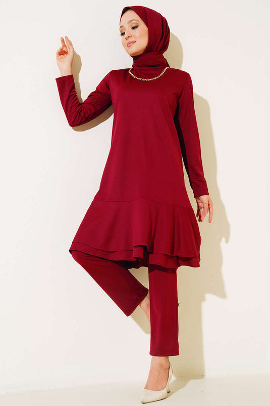 Ensemble pantalon tunique avec détail superposé sur la jupe, rouge bordeaux