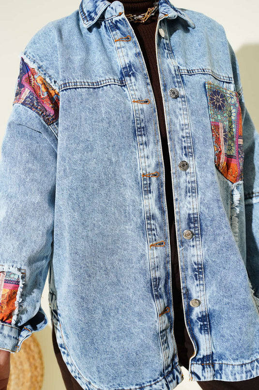 جاكيت جينز أزرق منقوش بشراشيب عرقية