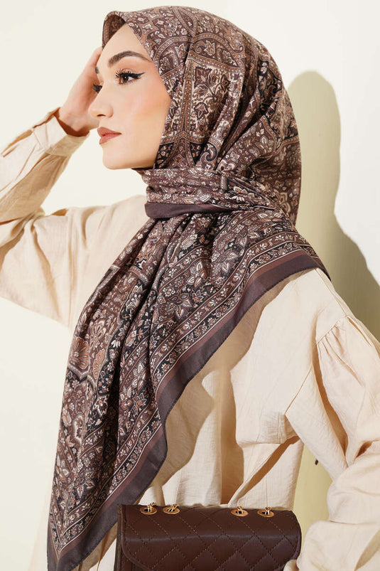 Foulard à rayures ethniques marron foncé