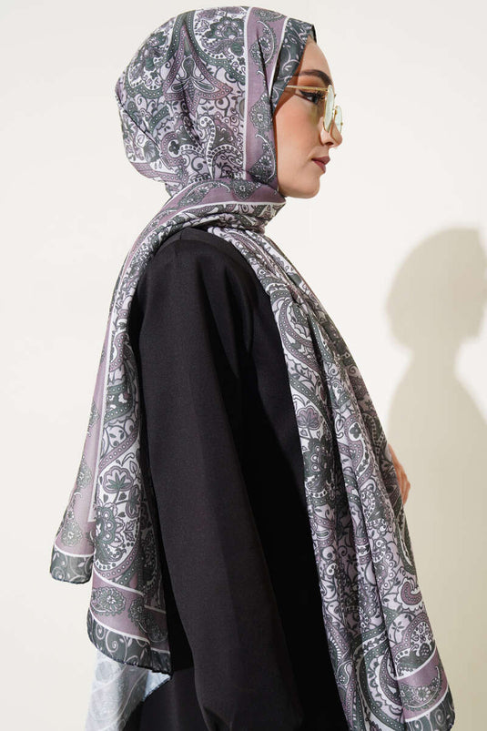 شال منقوش بنقشة عرقية من المنك الكاكي