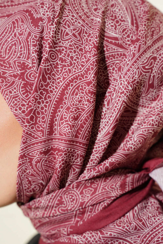 Ethnic Motif Scarf Tile