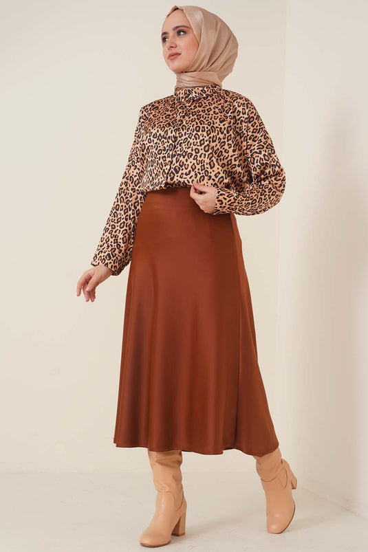 Jupe en satin couleur marron châtaigne Evaze