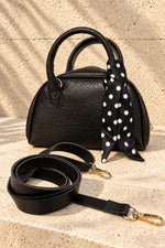 Sac Noir Avec Détails Foulard À Fermeture Éclair