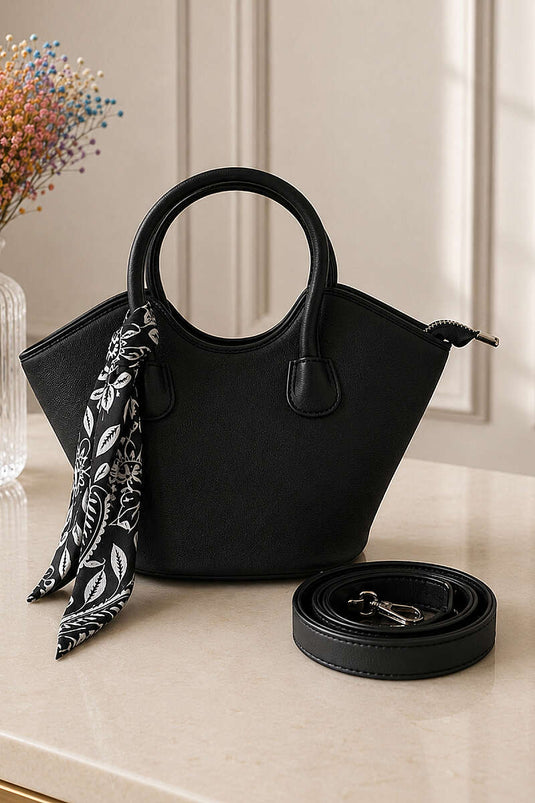 Borsa triangolare con foulard e cerniera nera