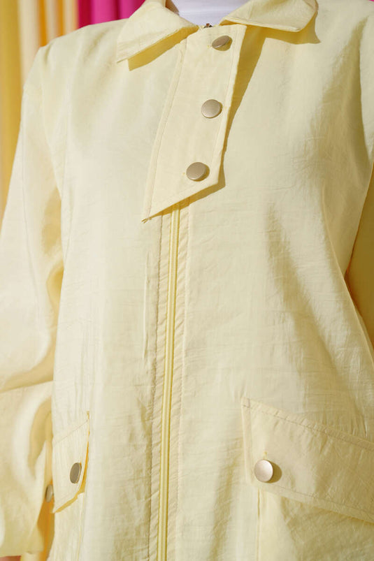 قبعة ياقة قميص بسحاب صفراء