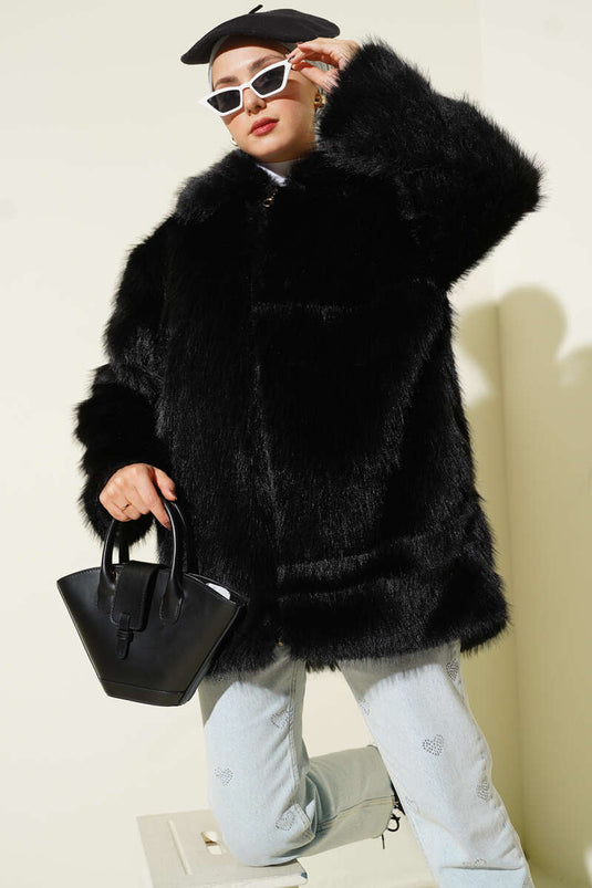 Manteau de fourrure noir à col de chemise zippé