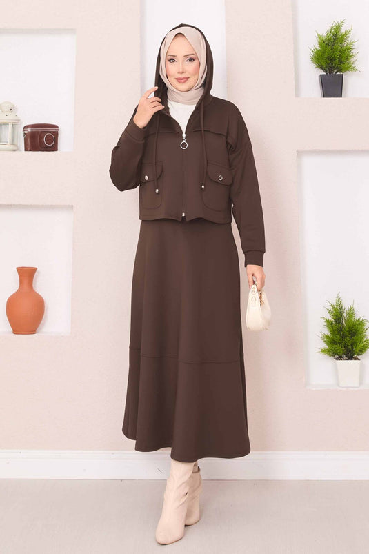 Ensemble hijab marron avec jupe courte à capuche zippée