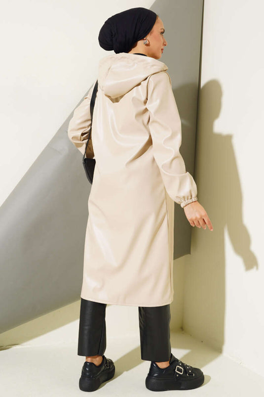 قبعة جلدية بغطاء للرأس بسحاب باللون البيج