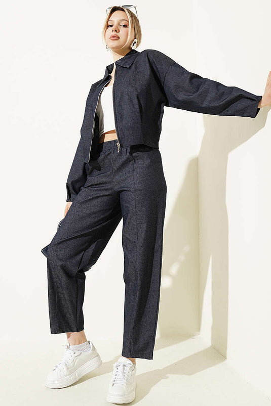 Completo in jeans con giacca corta con zip blu scuro