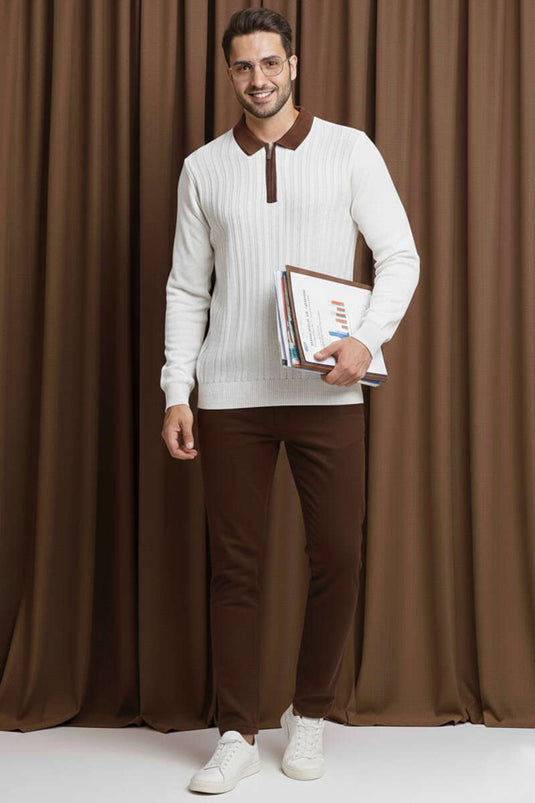 كنزة رجالية بيضاء بأزرار وسوستة وياقة بولو محبوكة