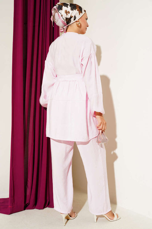 طقم وردي من قطعتين بسحاب وتفاصيل من الأحجار