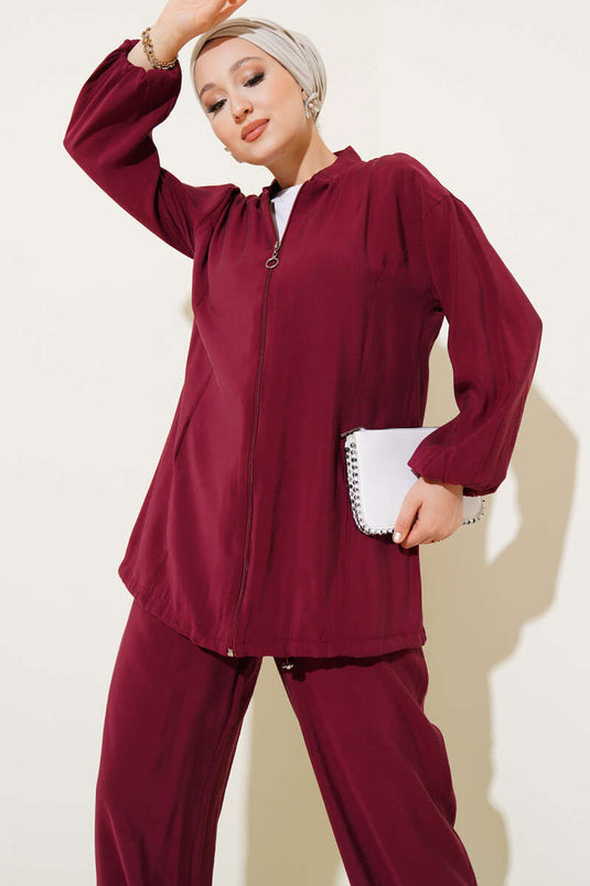 Zweiteiliger Anzug mit Seitentasche und Reißverschluss in Burgunderrot