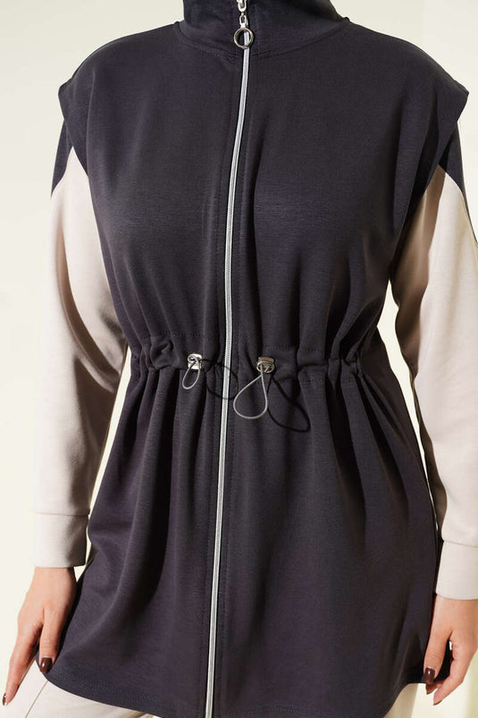 Ensemble trois pièces Loisha avec gilet zippé, gris fumé