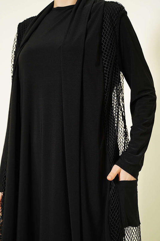 Abaya noire avec détails en filet
