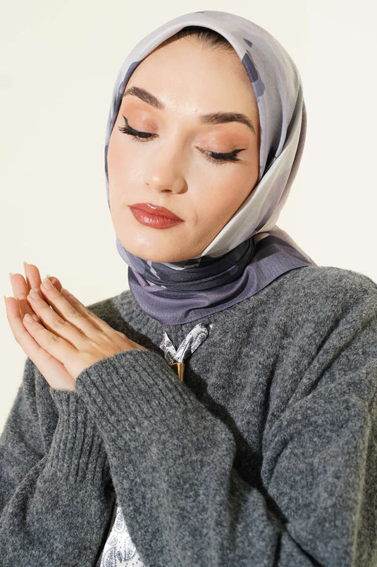 وشاح لينا بنقشة فيوري، لون رمادي دخاني