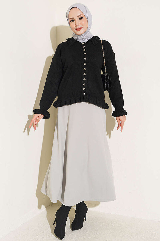 Schwarzer Strick-Cardigan Mit Rüschen Und Knöpfen