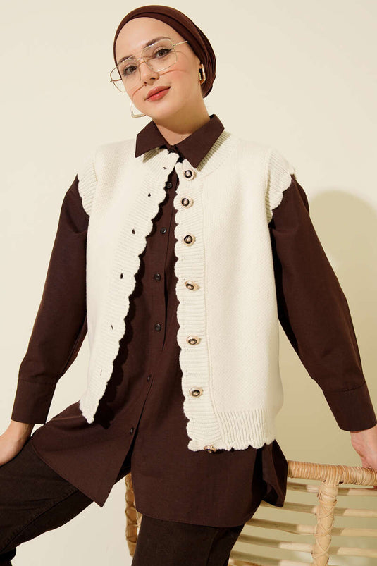 Fırfır Detaylı Düğmeli Triko Yelek Bej