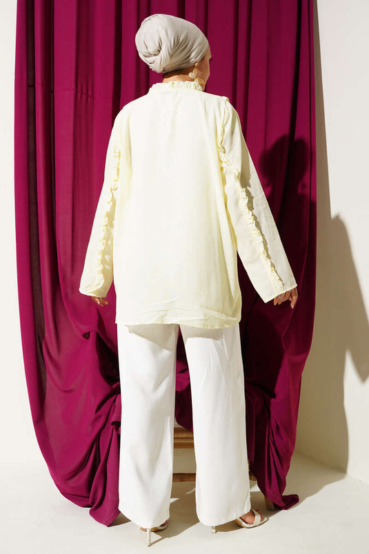 كيمونو أصفر بتفاصيل الكشكشة