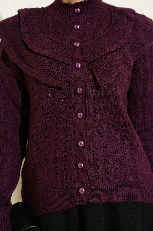 Mauve Strickjacke Mit Rüschenkragen Und Knöpfen